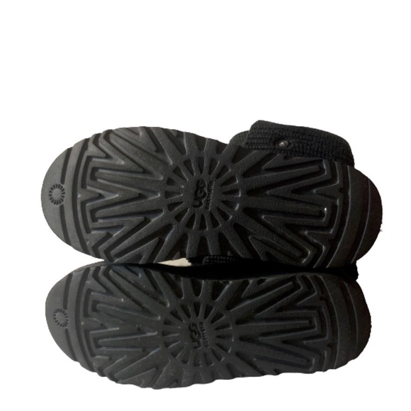 UGG Classic Cardy Sweater Boots Black Size 8 - Picture 13 of 16